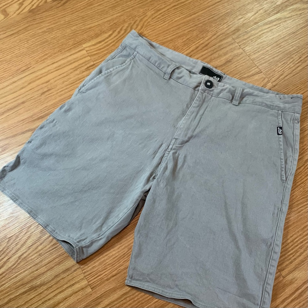 Lost Grey Mens Size 36 Flat Front Chino Hidden Pocket Shorts